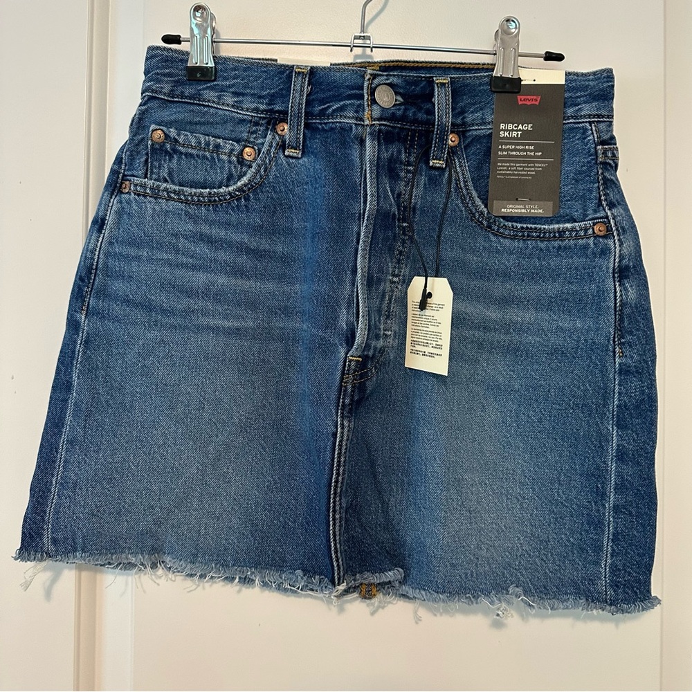 NWT Levi's Ribcage Skirt